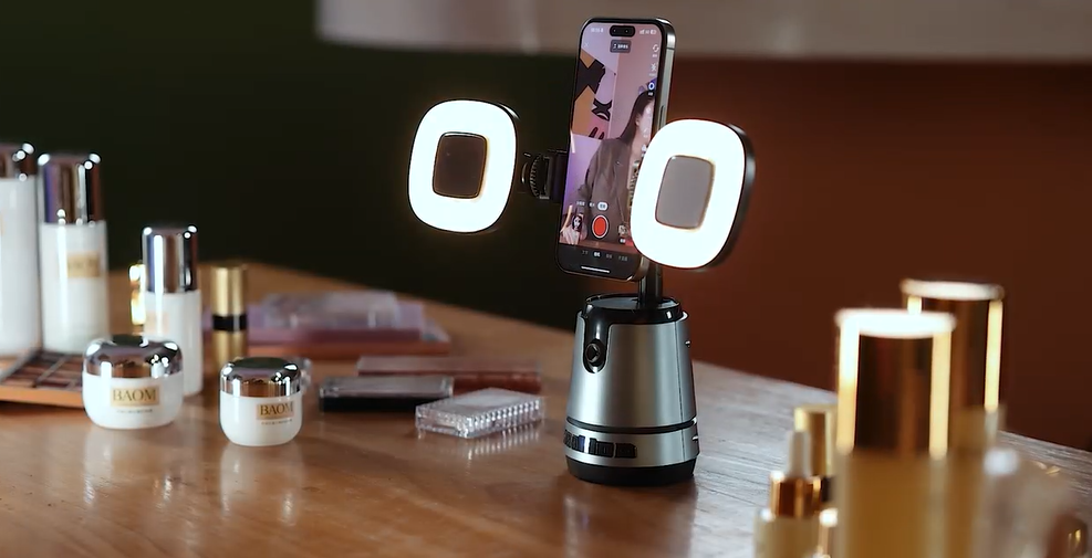 Magnetic charging facial tracking